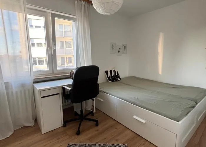 Moebliertes 3-zimmer In - Living Apartamento *
