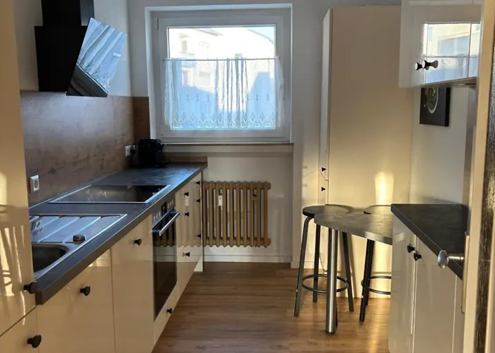 Moebliertes 3-zimmer In - Living * Sindelfingen